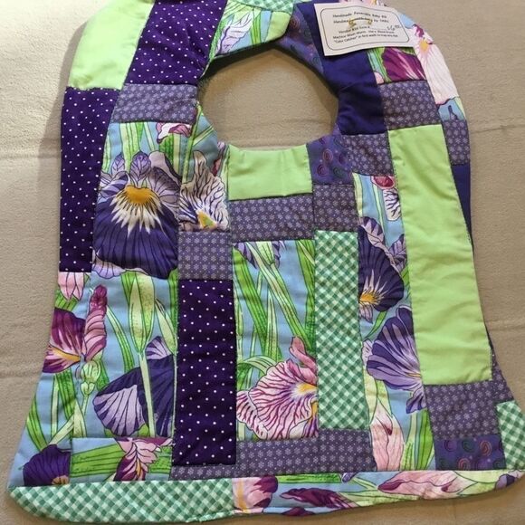 3/$25 or $12 ea NWT. Hand Crafted Reversible Quilted Baby Bib - Picture 2 of 5